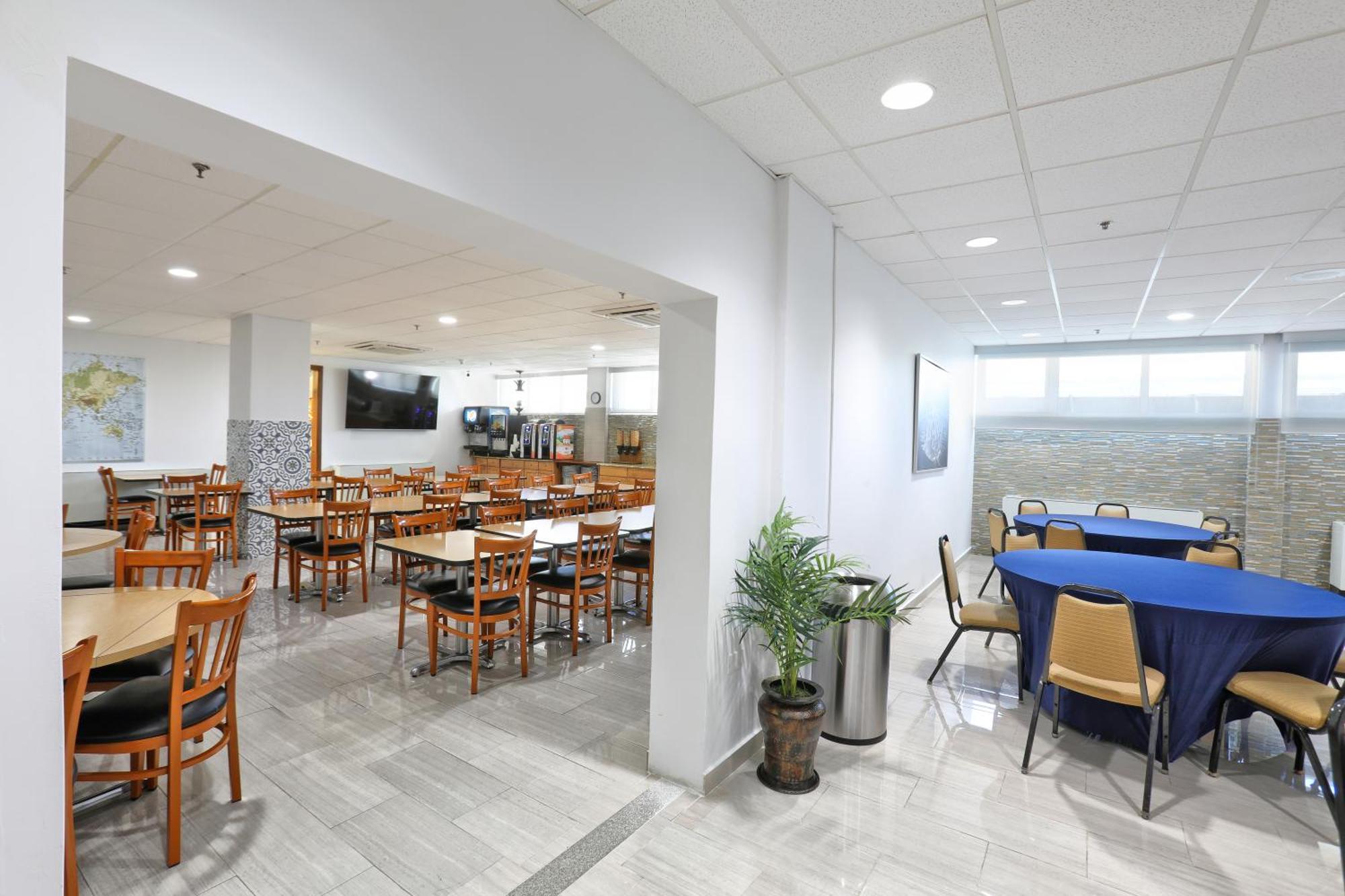 San Juan Airport Hotel Bagian luar foto